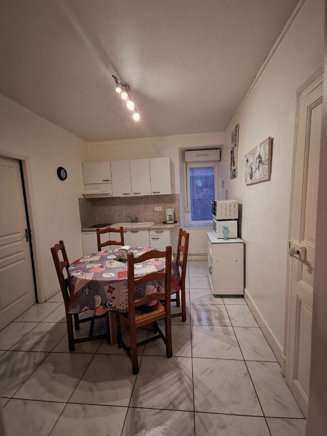 Les Géraniums Apartamento Bains-les-Bains Exterior foto
