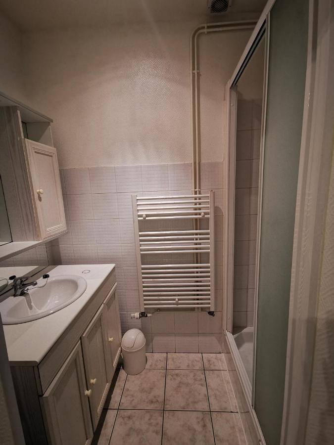 Les Géraniums Apartamento Bains-les-Bains Exterior foto